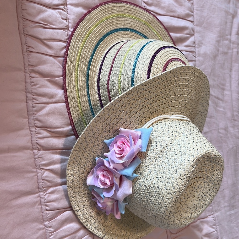 Girls sun hats!